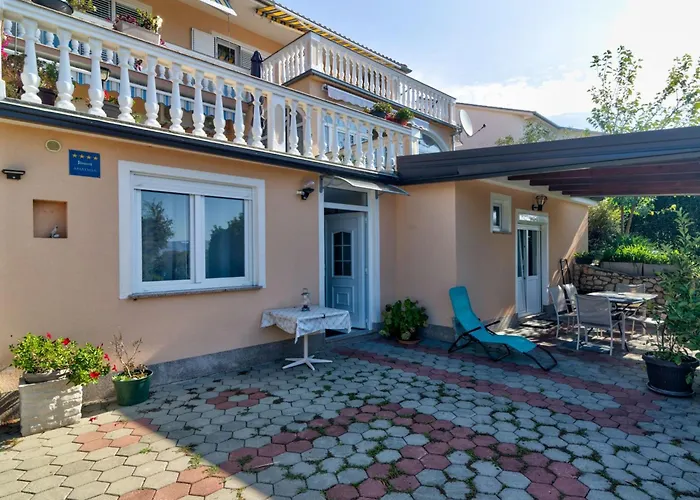 Διαμέρισμα Mit Terrasse By Interhome