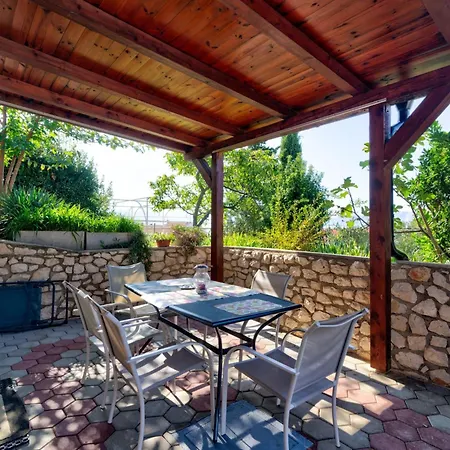 Mit Terrasse By Interhome *