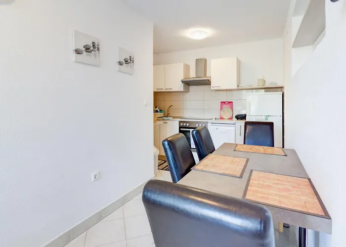 Apartament Mit Terrasse By Interhome *